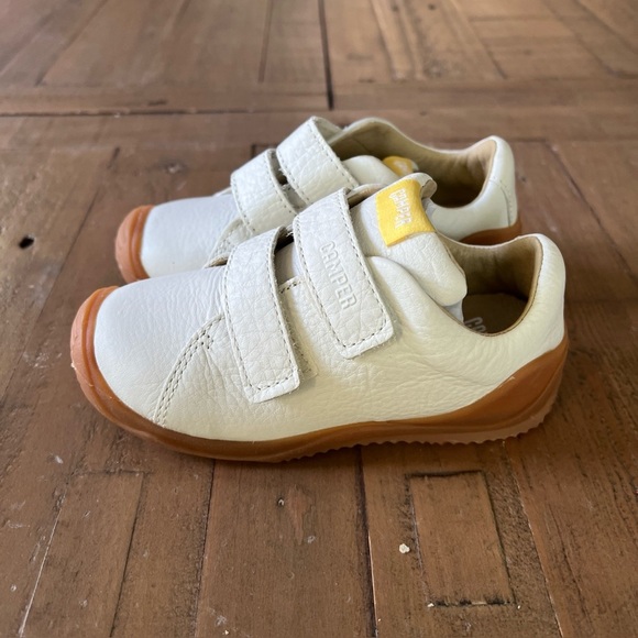 Camper Dadda White Leather Kids First Walker Hook And Loop Sneakers NWOB Size 8 - Picture 1 of 8